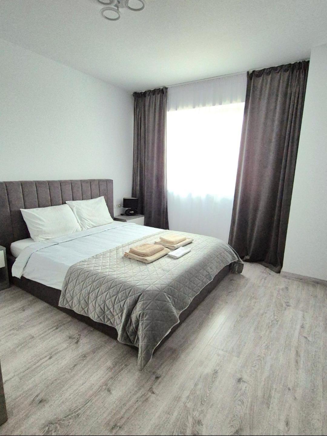 Decebal Residence Craiova Exterior foto